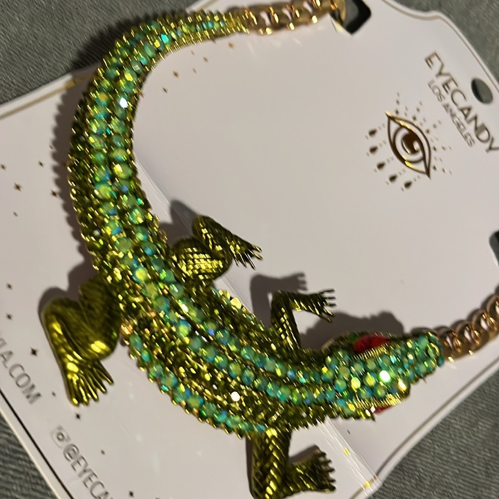 NWT Eyecandy Bedazzled 🐊 Alligator or Crocodile Gold Chain Collar Necklace